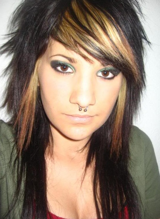 Emo Hairstyles For Girls Latest Popular Emo Girls Haircuts