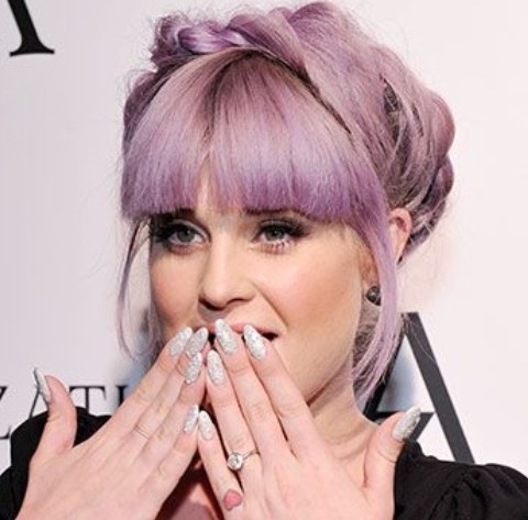 Kelly Osbourne Hairstyles: Punottu Updo with Blunt Bangs