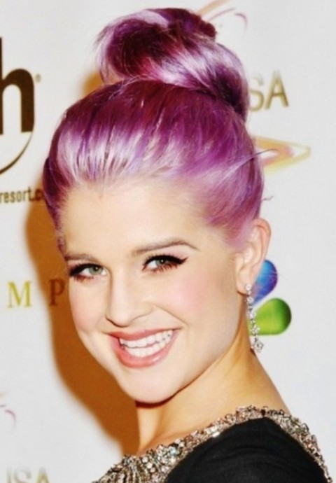  Peinados Kelly Osbourne: Nudo radiante para el cabello