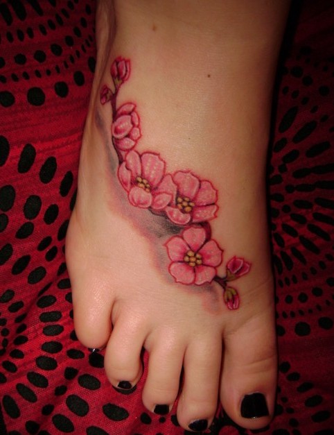 Dessins de Tatouages de cerisier: Fleurs de cerisier japonaises à pied