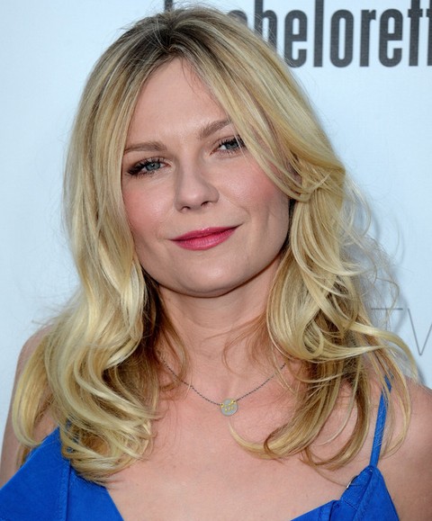 Kirsten Dunst Kapsels: Stijlvol Lang Golvend Kapsel