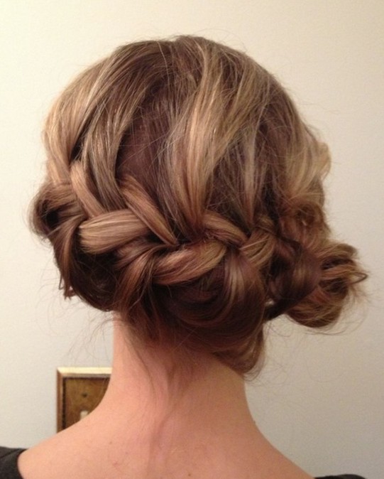 Tutoriels de chignon de côté : Loose French Braid Updo Hairstyle