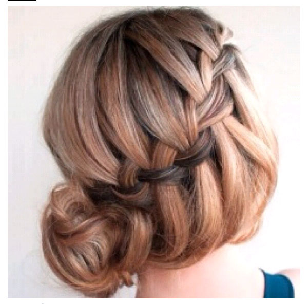 Coiffures à tresses lâches : Chignon cool