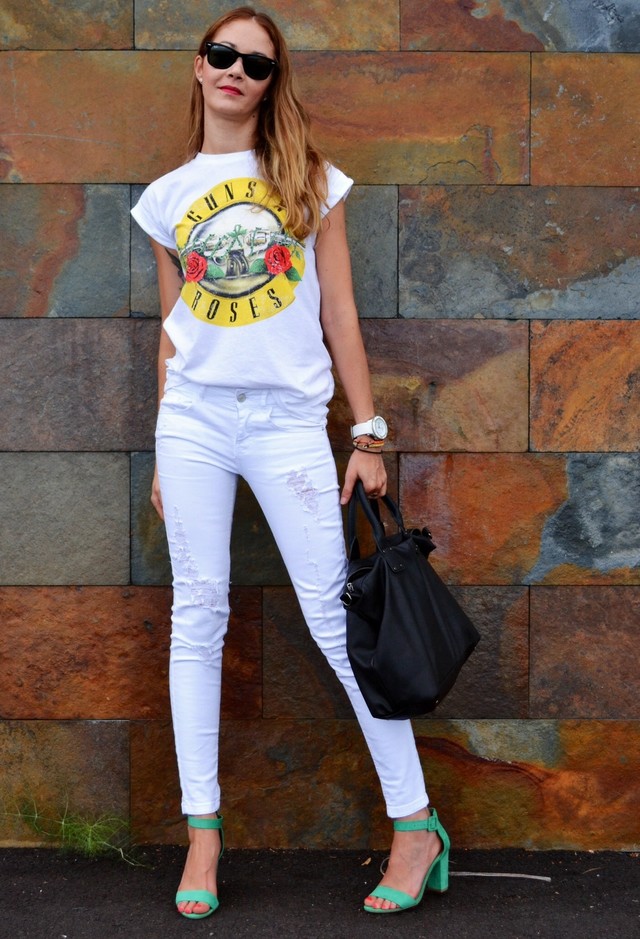 Trendy Ways to Wear Your White Jeans for Different Occasions - Pretty  Designs