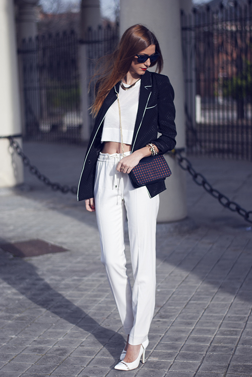 outfits with black and white pants