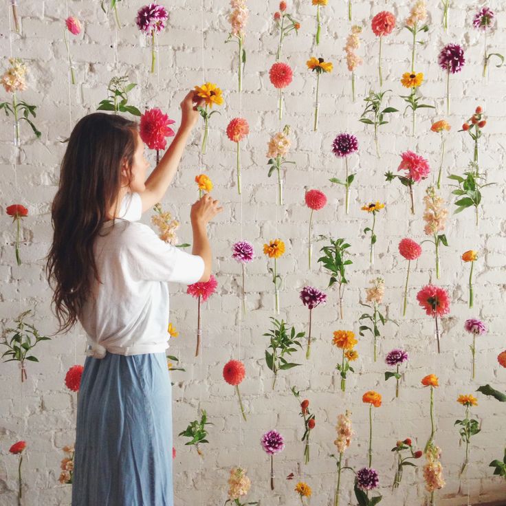 20 Ideas to Make Floral Backdrop Pretty Designs