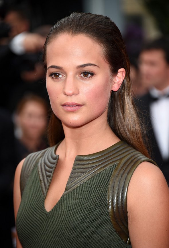 Slicked-Back Hairstyle Trend for 2015