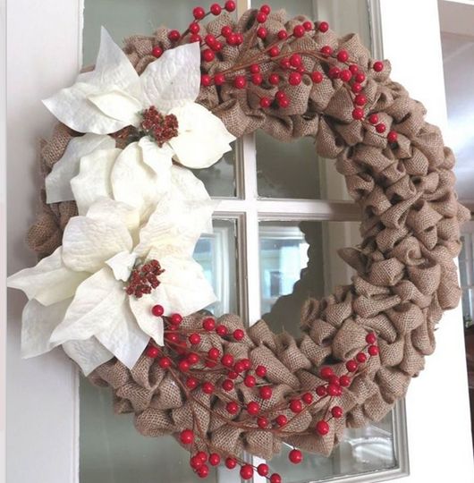 25 DIY Ideas to Have a Winter Wreath - Pretty Designs