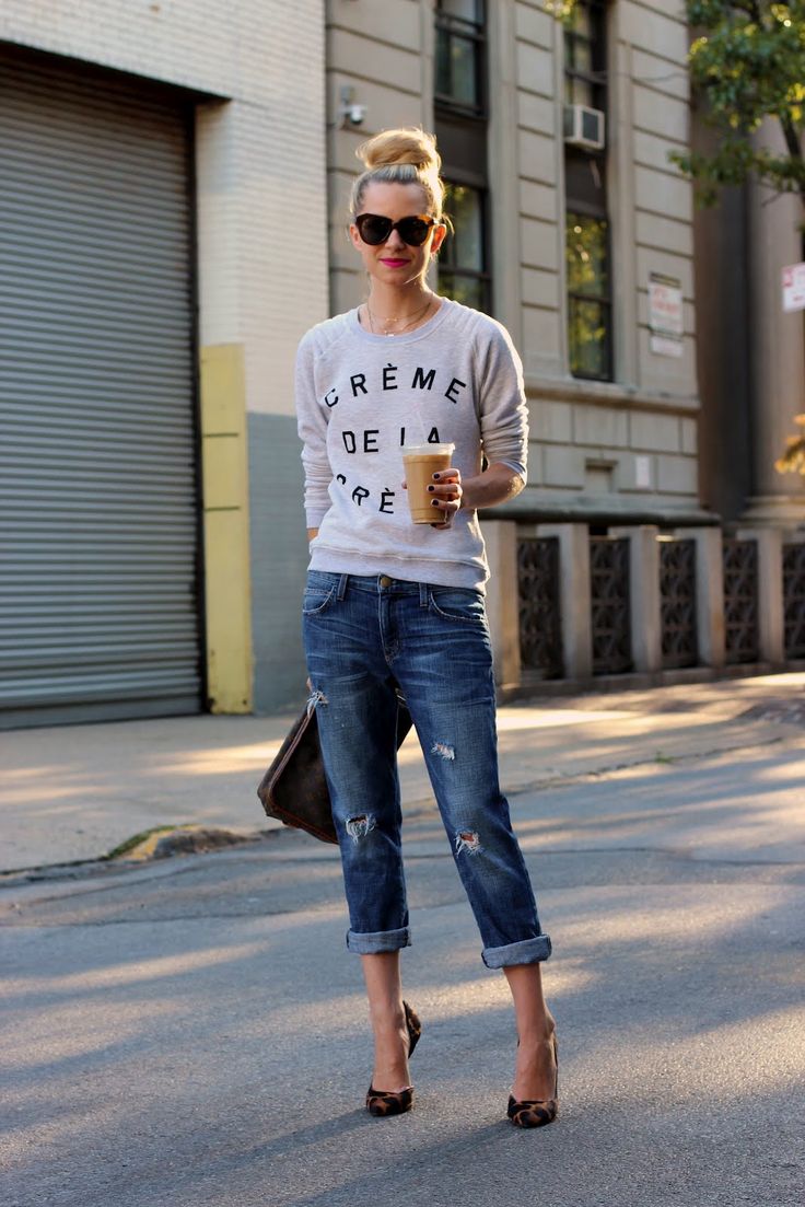 27 Ripped Jeans Outfit Ideas - Pretty Designs