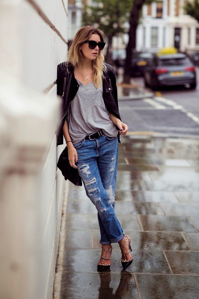 ripped jeans outfit with heels