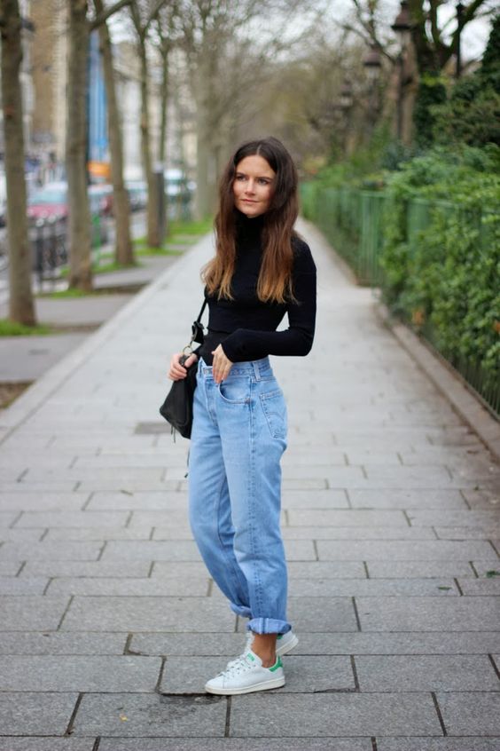 boyfriend jeans and top