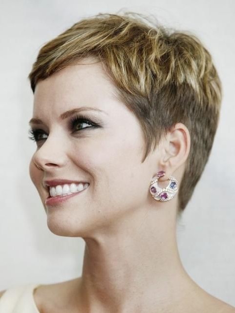 super short hair women