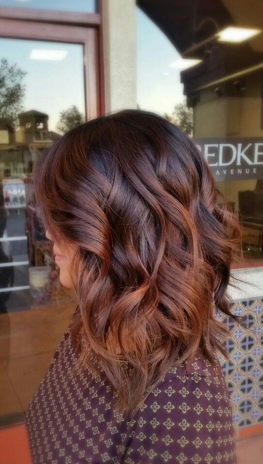 medium brown layered hair