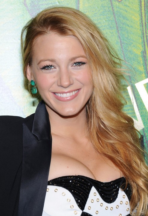 blake lively side braid