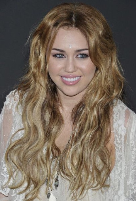 miley cyrus medium blonde hair