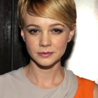 Chic Short Pixie Hair Style with Bangs - Carey Mulligan Hairstyles