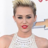 Miley Cyrus Short Haircut: Platinum Dip Dye Pixie Cut