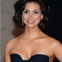 Morena Baccarin’s Short Curly Hairstyle: Black but Gorgeous