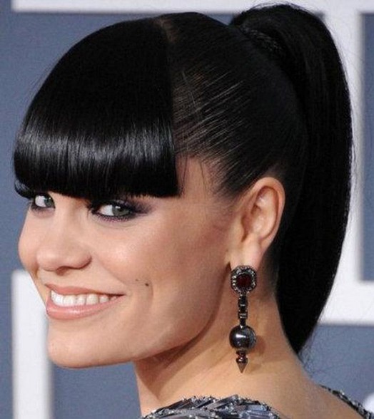 3 Fabulous Ponytails With Bangs - Pretty Designs
