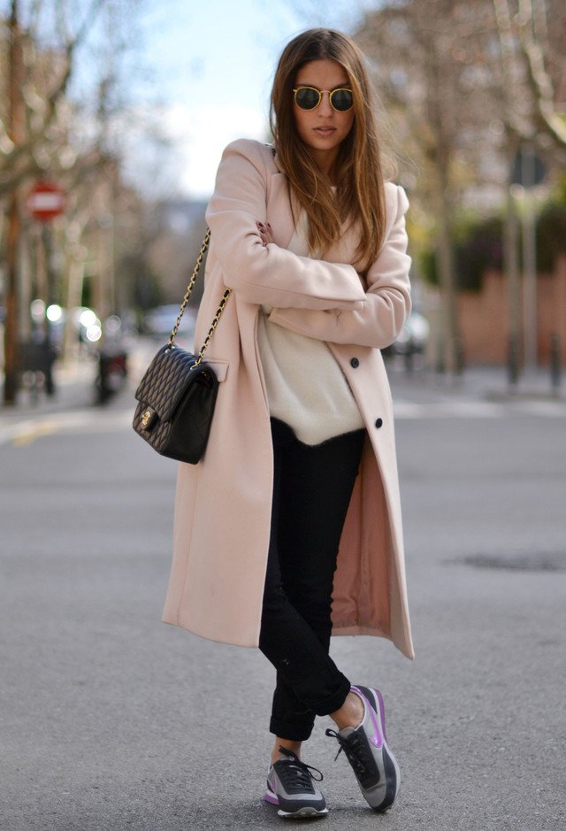18 Trendy Winter Outfit Ideas with Coats - Pretty Designs