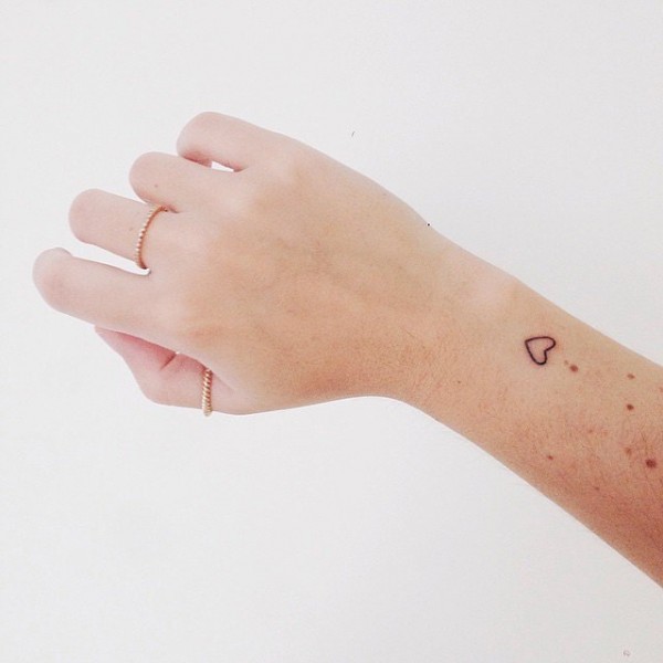 40 Cute Tiny Tattoo Ideas For Girls - Tattoo Inspirations - Pretty Designs