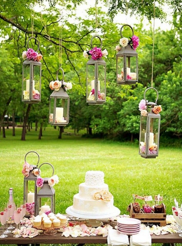 Pretty Outdoor Wedding Ideas for Spring - Pretty Designs