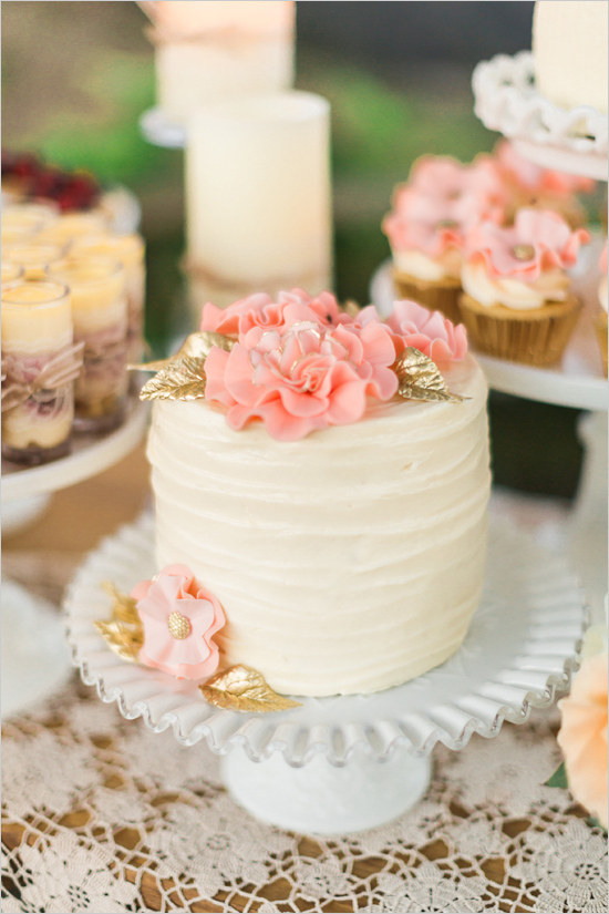 26 Small Wedding Cake Ideas - Pretty Designs