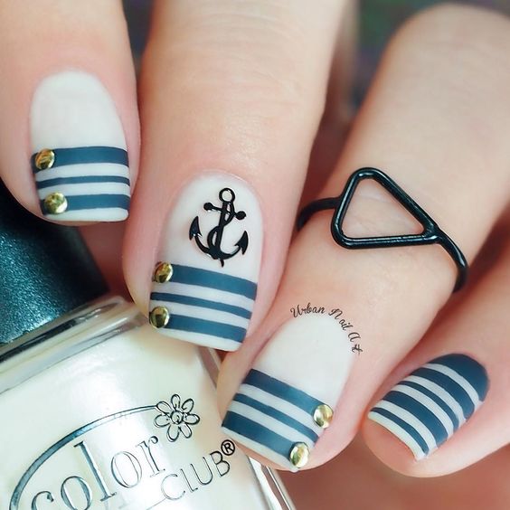 20 Nautical Themed Nail Arts You Will Like - Pretty Designs