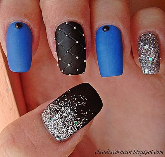 royal blue prom nails