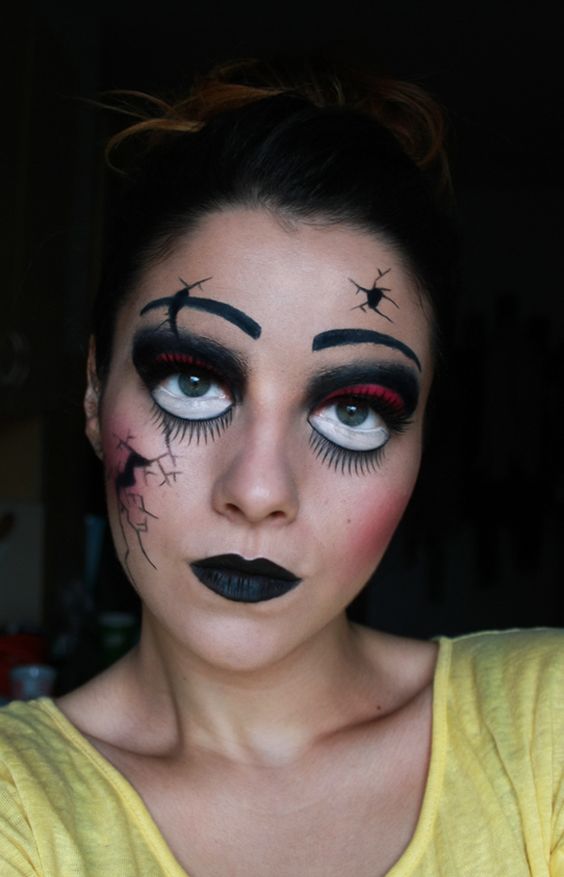 scary eye makeup