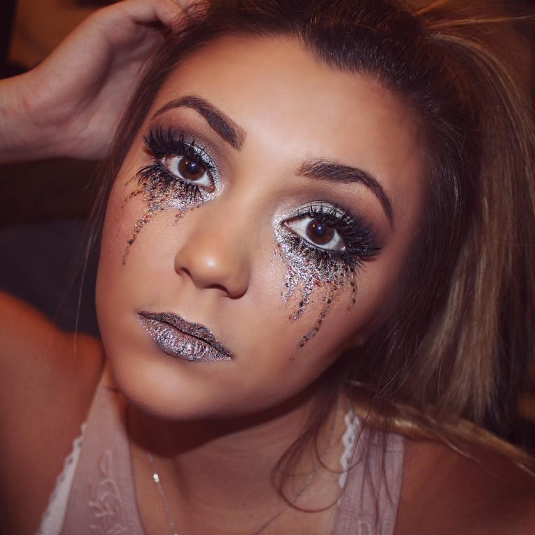 A Collection of 40 Best Glitter Makeup Tutorials and Ideas 2021