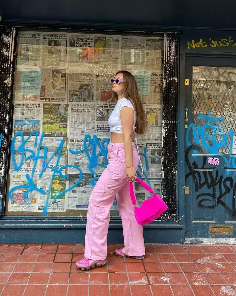 The Power of Pink: Styling Tips and Ideas for Pink Outfits