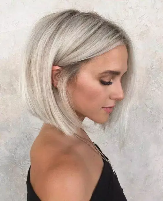 class short blonde hair